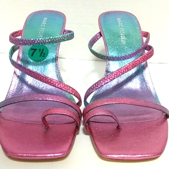 MARC FISHER NWOT STRAPPY SANDALS SIZE 7.5 - Picture 6 of 13